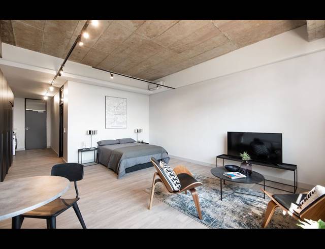BEDROOM APARTMENT FOR SALE IN SANDOWN